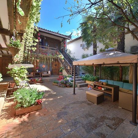 Lewo Guest House Lijiang  Eksteriør bilde
